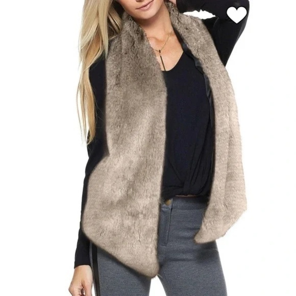 Tart Grey Combo Faux Fur Open Front Vest Sz L